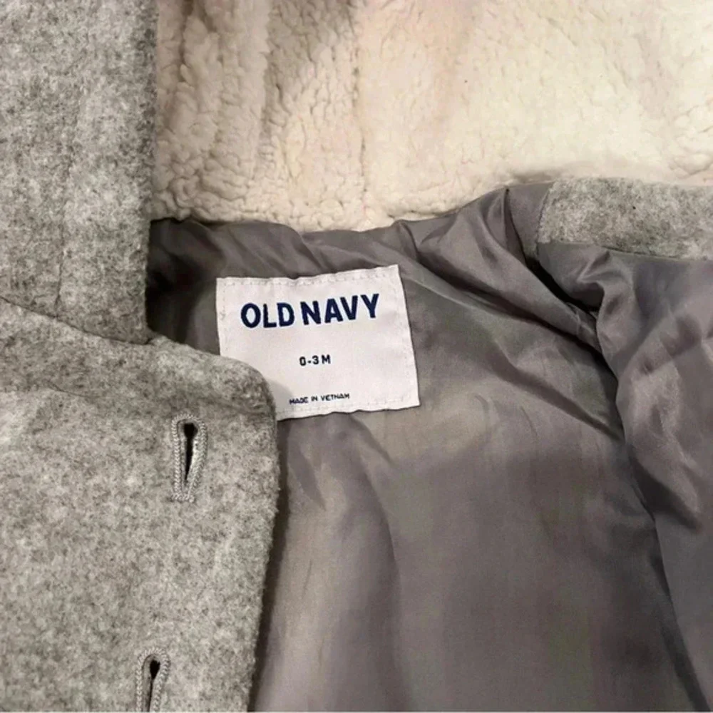 Old navy infant Pea Coat Size 0-3‎ months Gray lined hood